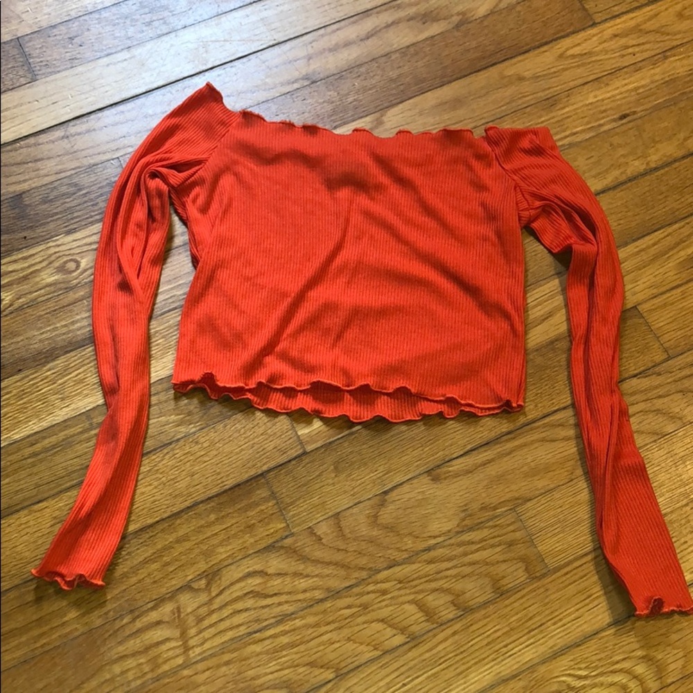 PLT off the shoulder crop